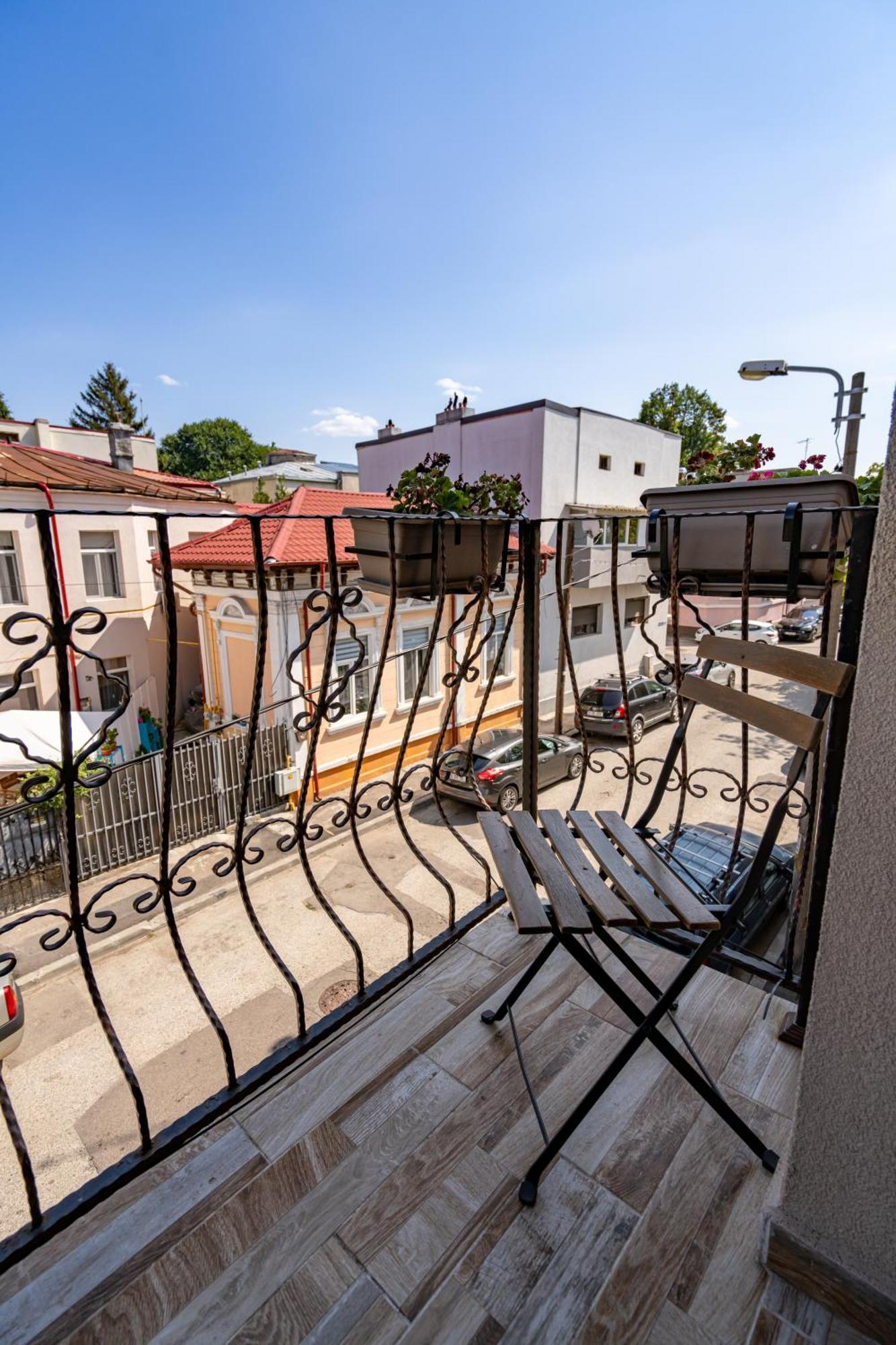 Central Muse Apartment Bucharest Exterior photo