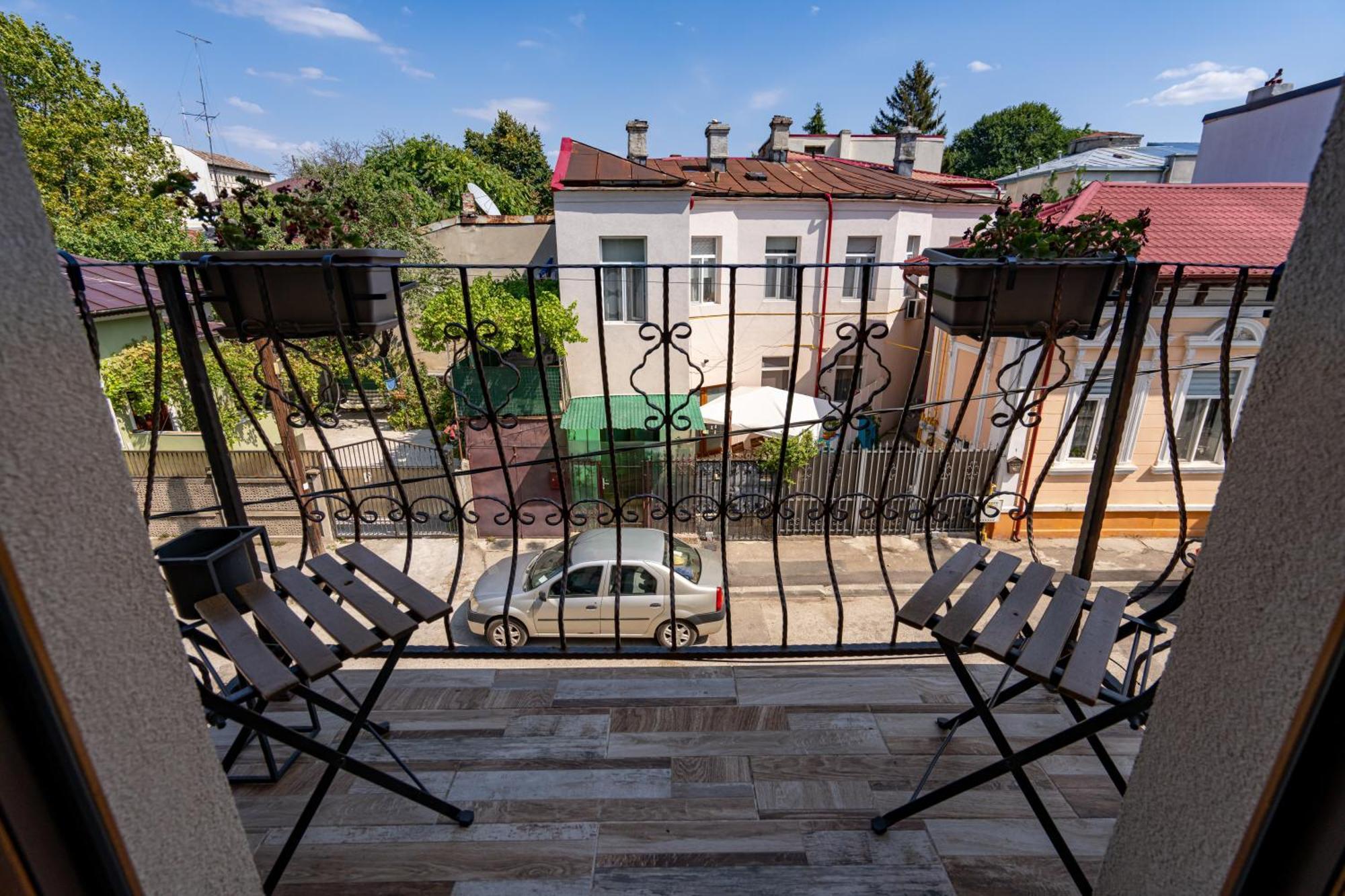 Central Muse Apartment Bucharest Exterior photo